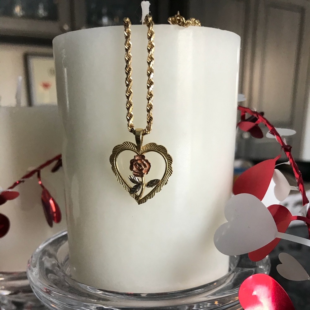 Blackhills gold 14k heart/flower on 14k 18” rope